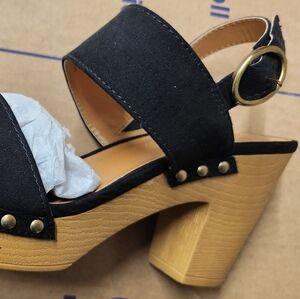 A.n.a Suede Straped Clog